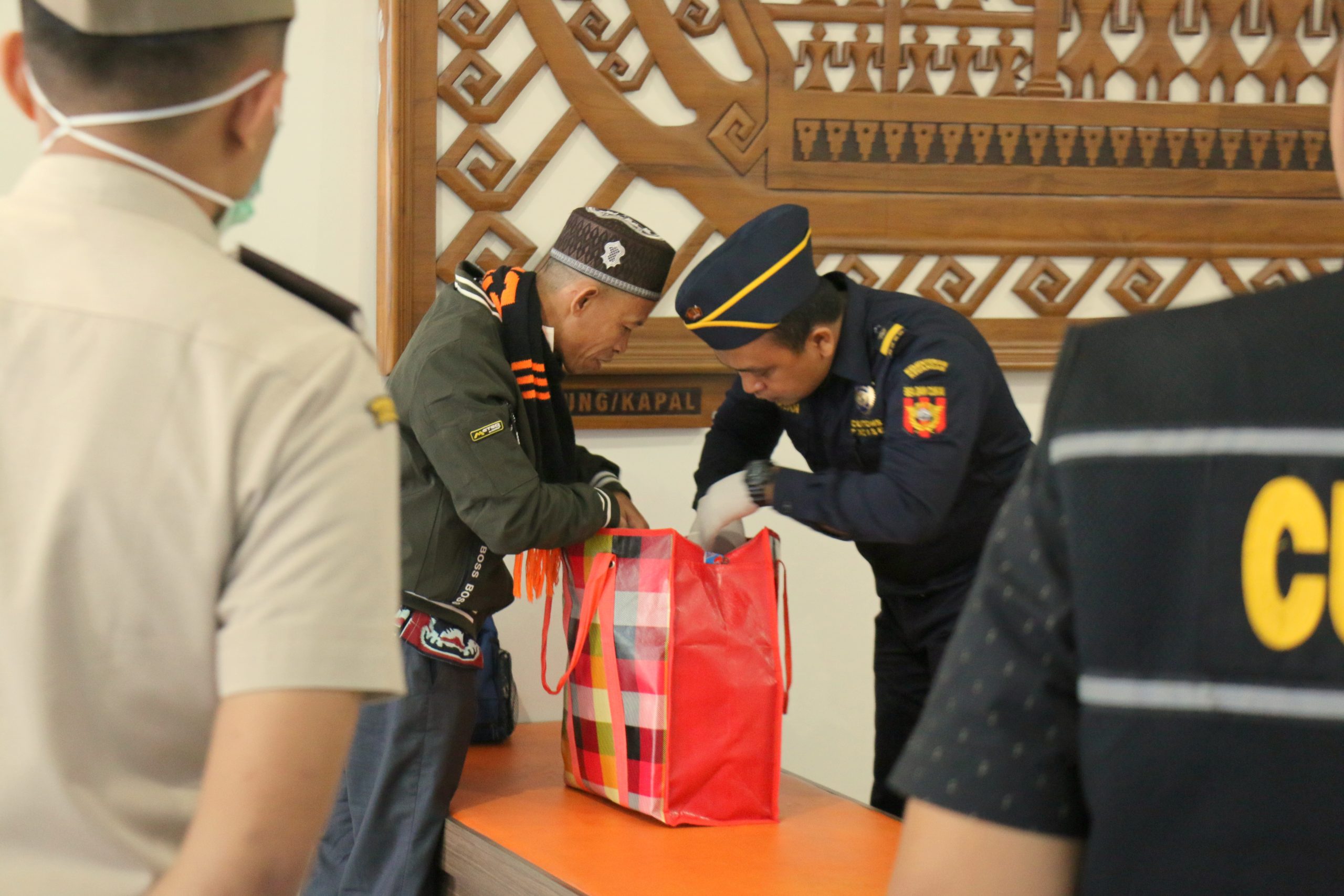 Pemeriksaan Kedatangan Jamaah Umroh Bandara Raden Inten II